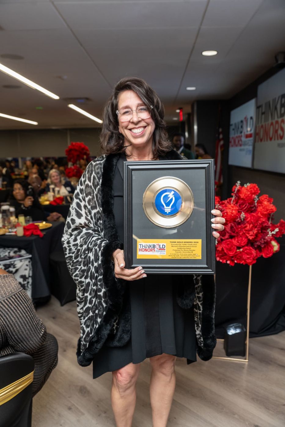 Donna Orender receiving the Women's Empowerment & Social Leadership Award